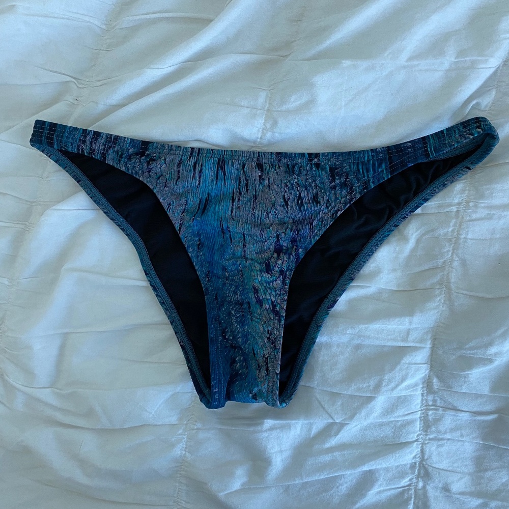 Pauwii, M, All types of blue